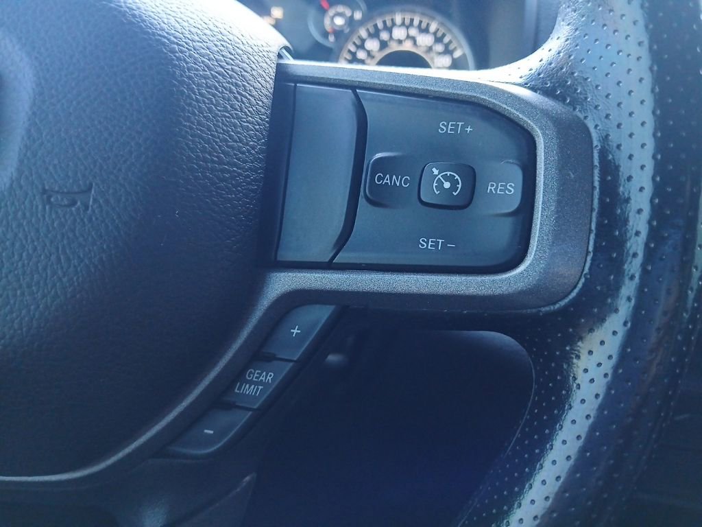 Used 2024 RAM 2500 Tradesman w/ Chrome Appearance Group image 15