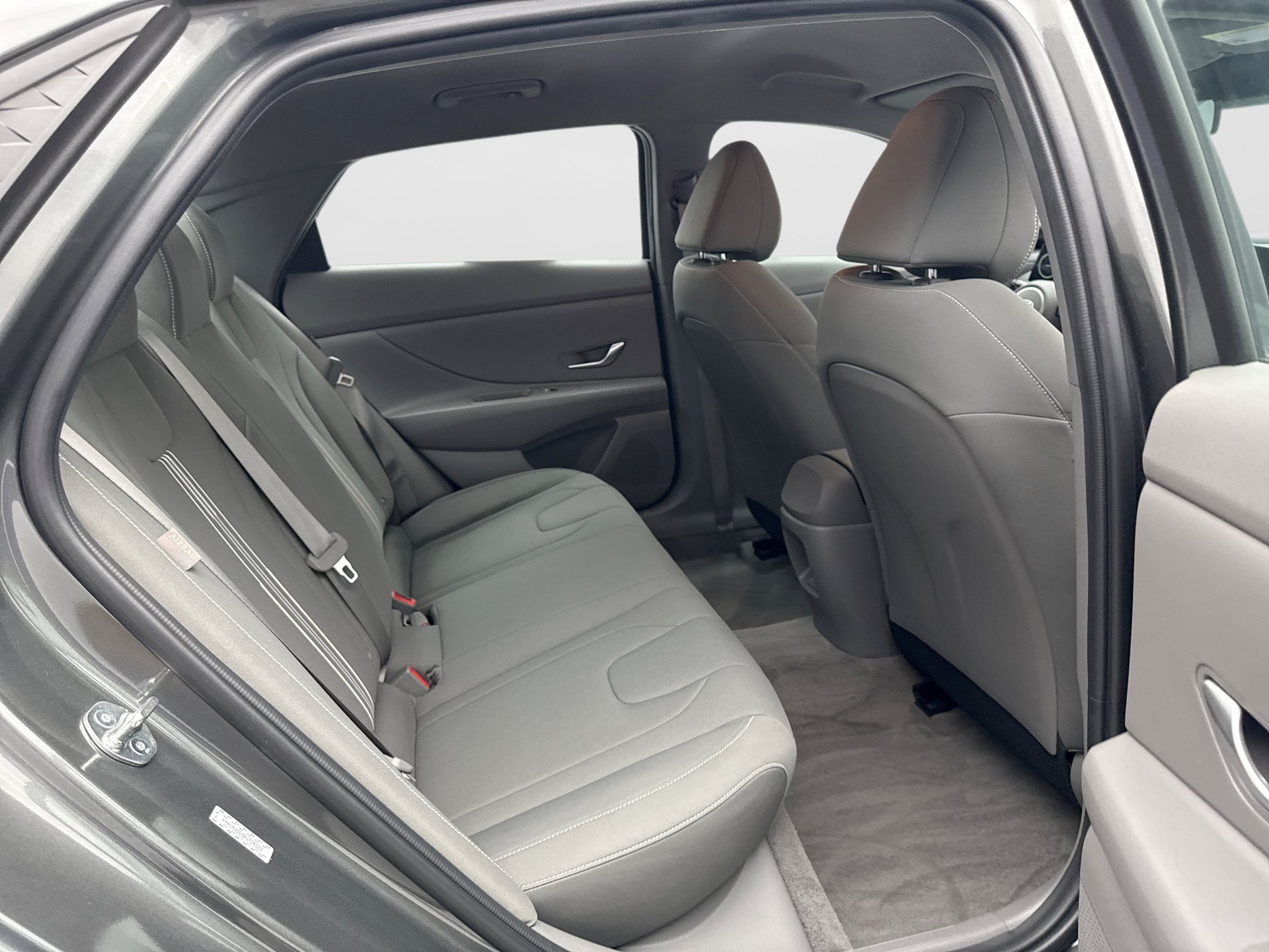 Used 2024 Hyundai Elantra SEL FWD image 10