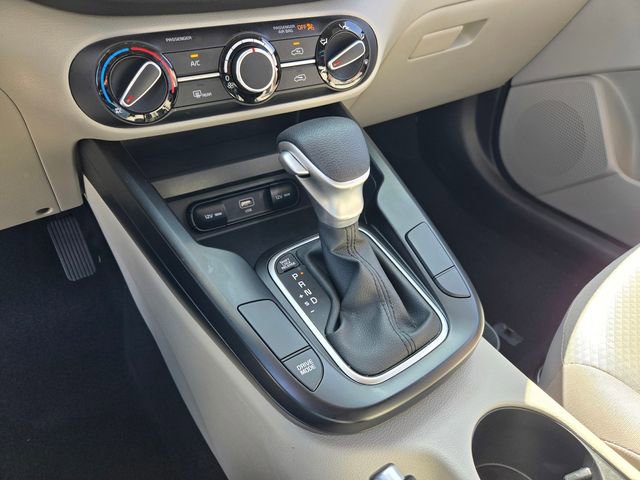 Used 2025 Kia Soul LX w/ LX Technology Package image 18