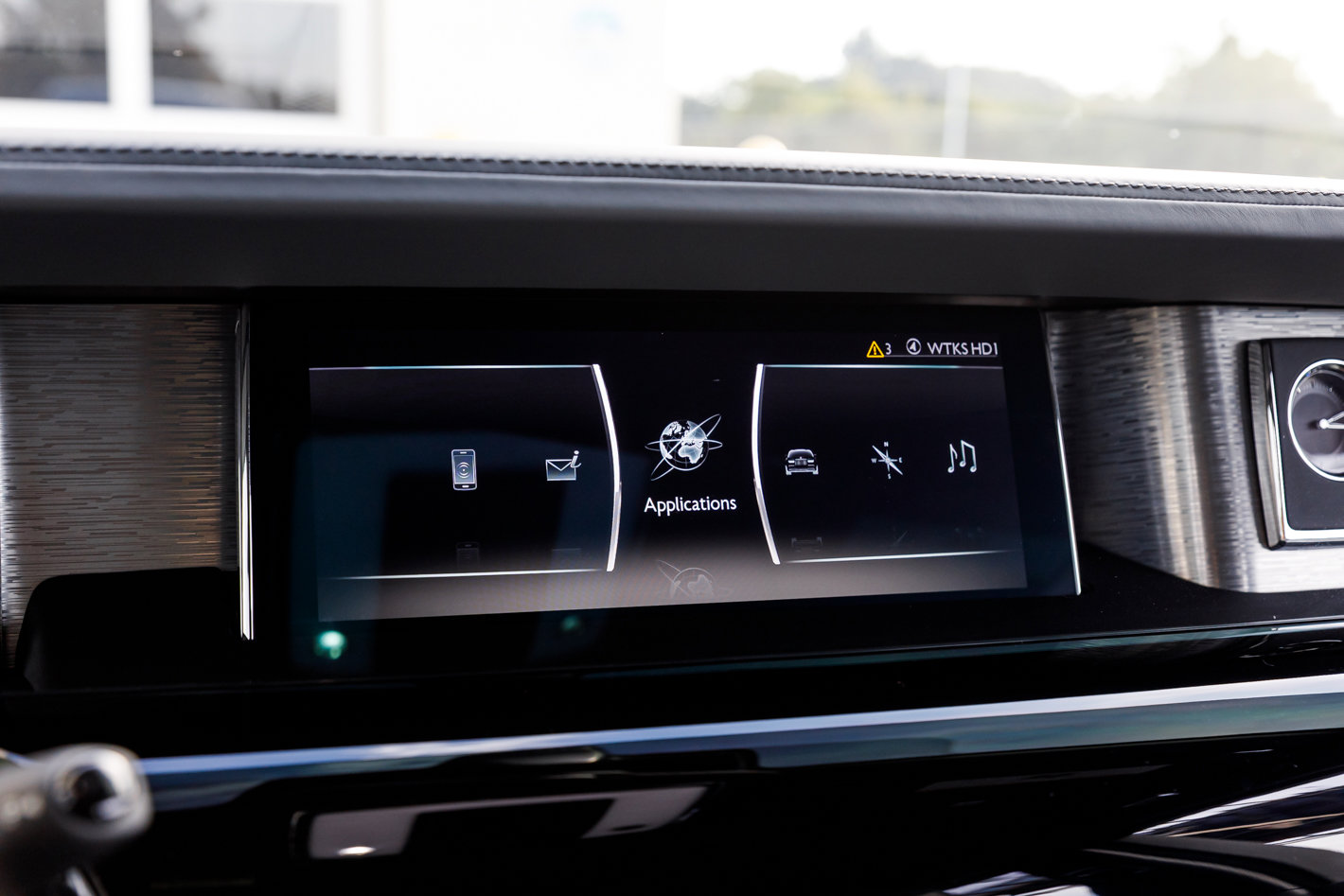 Certified 2023 Rolls-Royce Phantom Sedan w/ The Phantom Package image 32