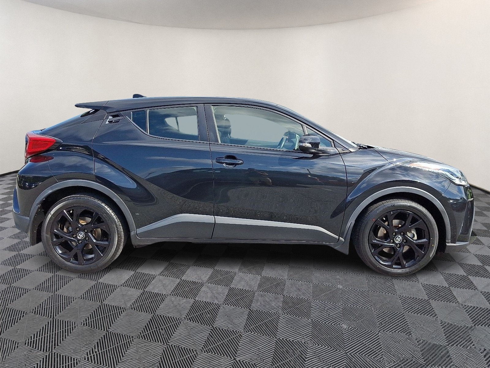 Used 2021 Toyota C-HR Nightshade FWD image 7