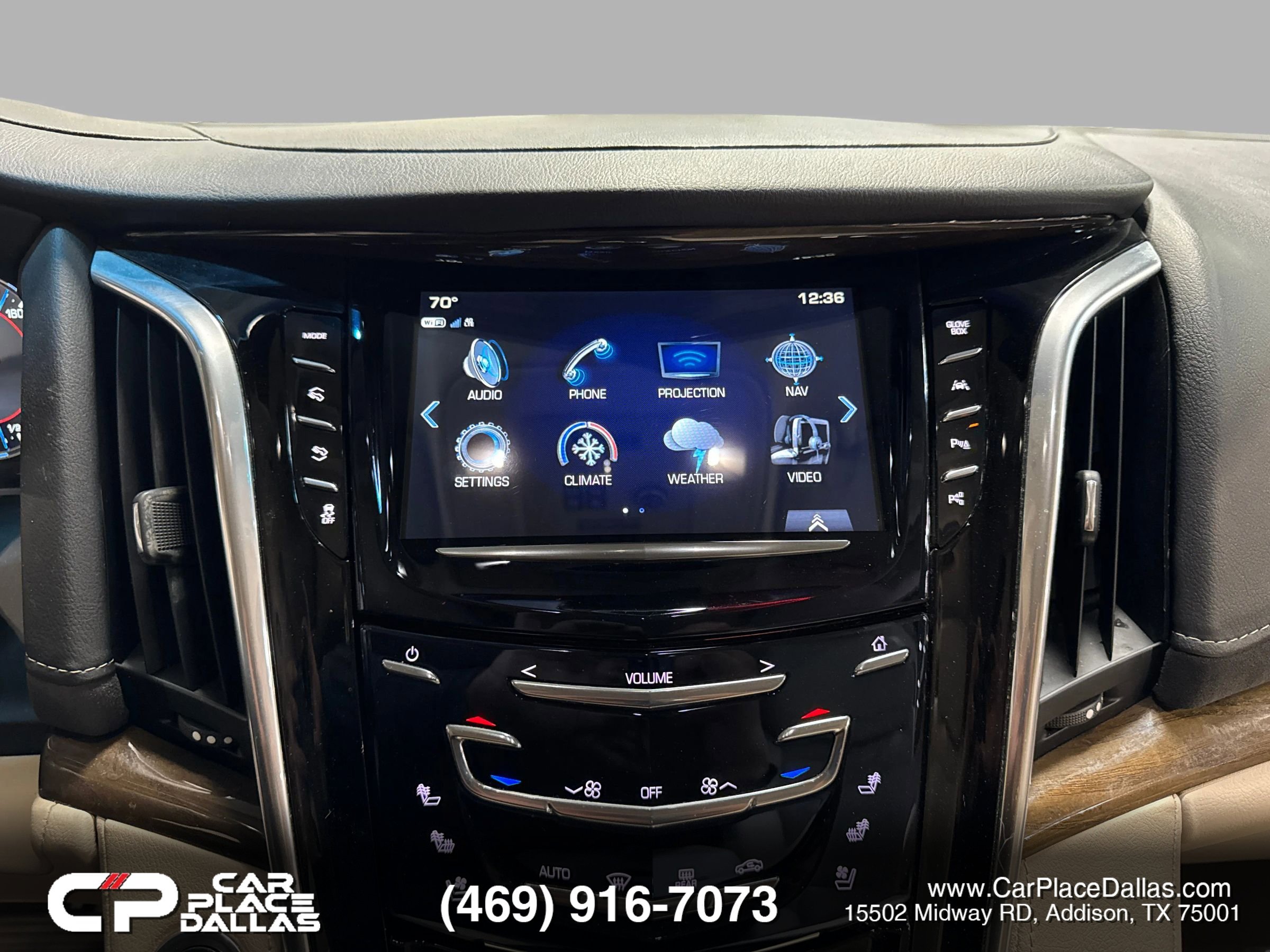 Used 2019 Cadillac Escalade Luxury RWD image 32