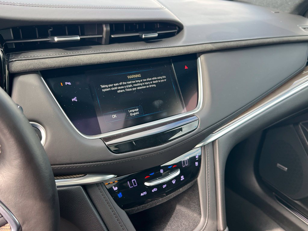 Used 2019 Cadillac XT5 Platinum AWD/4WD image 16