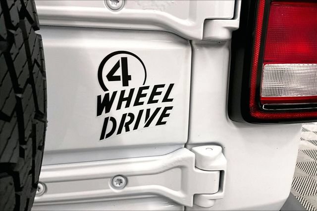 Used 2022 Jeep Wrangler Unlimited Sport AWD/4WD image 9