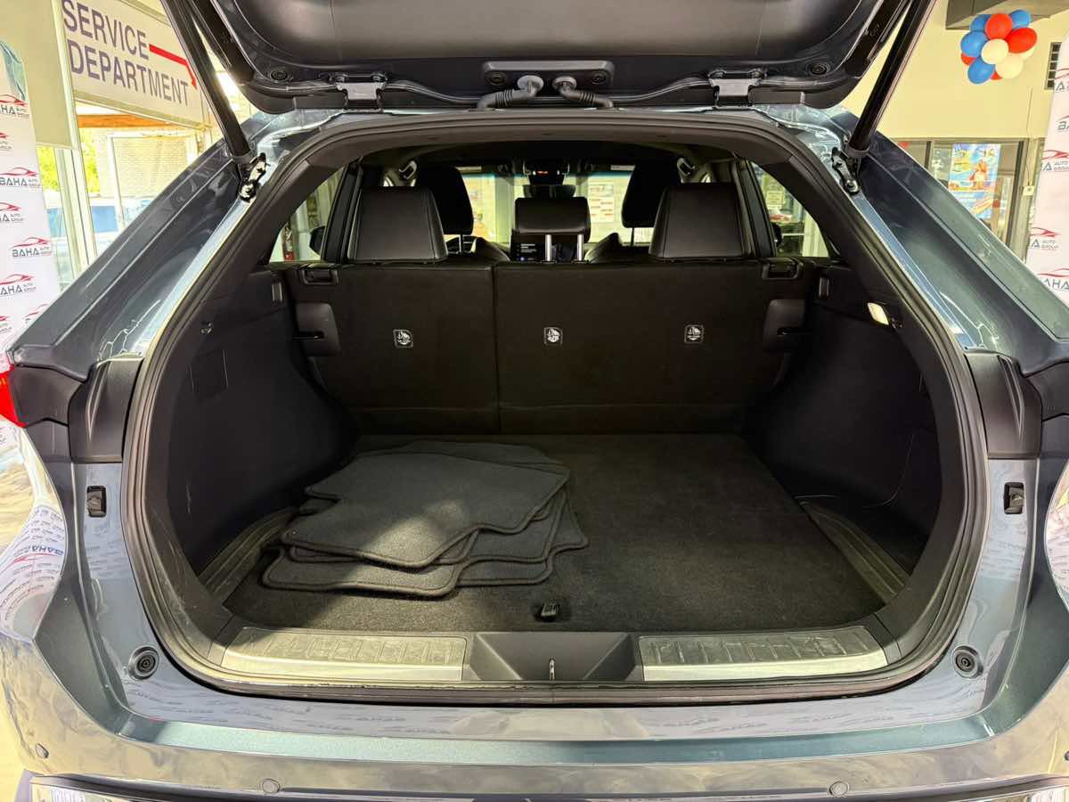 Used 2023 Toyota Venza XLE AWD/4WD image 78