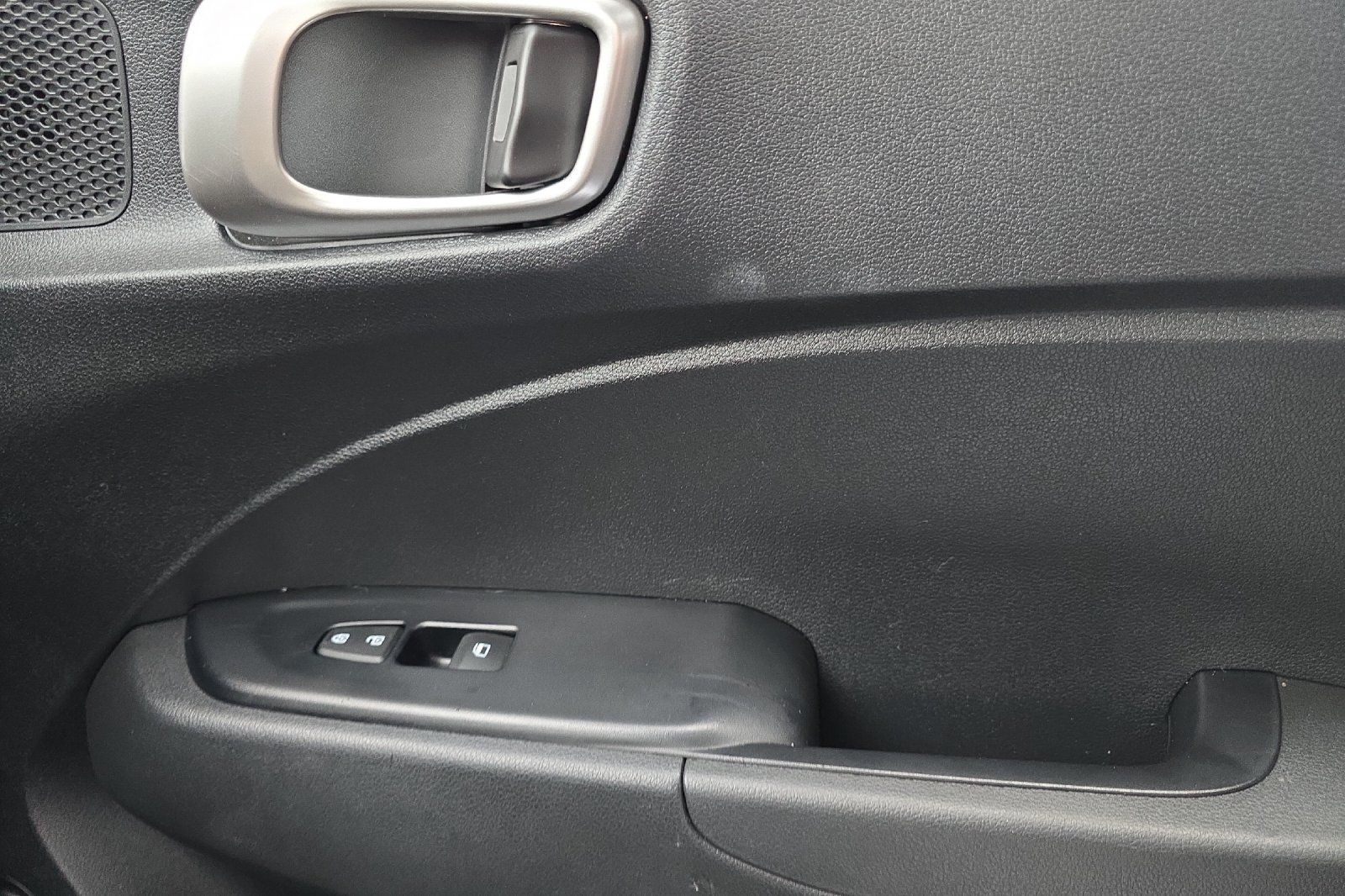 Certified 2026 Hyundai Venue SEL FWD image 18