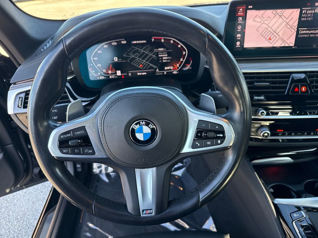 Used 2021 BMW M550i xDrive image 15