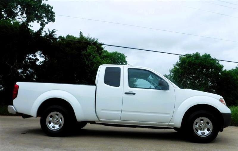 Used 2016 Nissan Frontier S RWD image 5