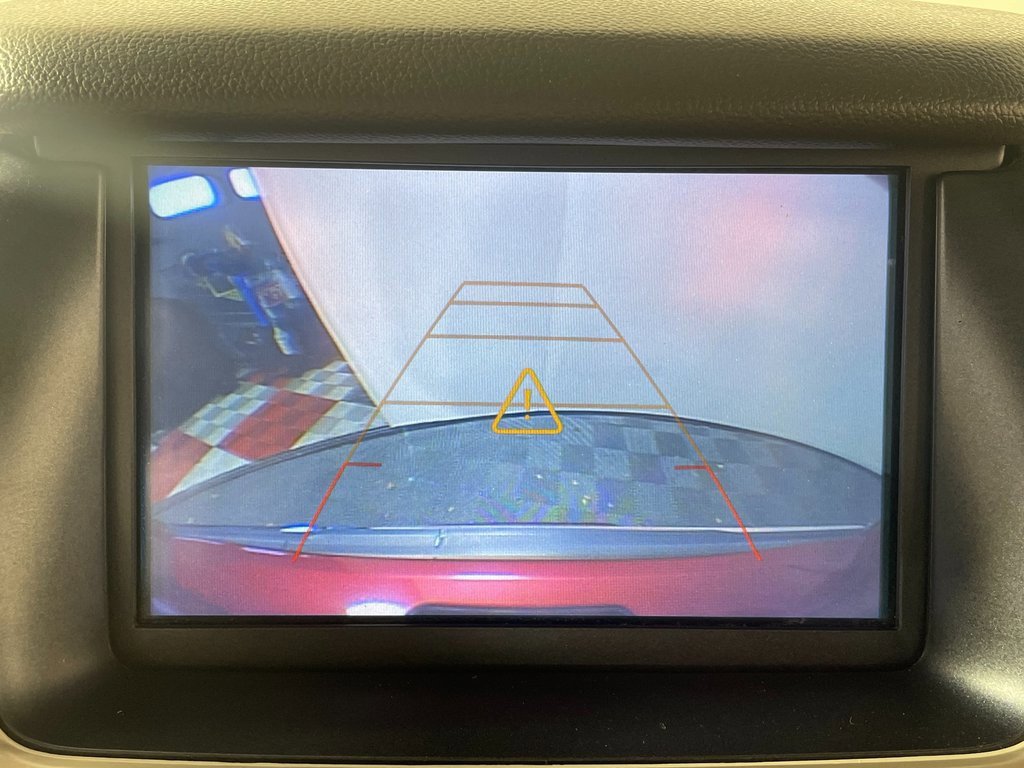 Used 2018 GMC Yukon XL Denali w/ Open Road Package image 19