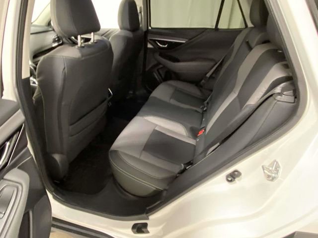 Used 2025 Subaru Outback Onyx Edition image 8