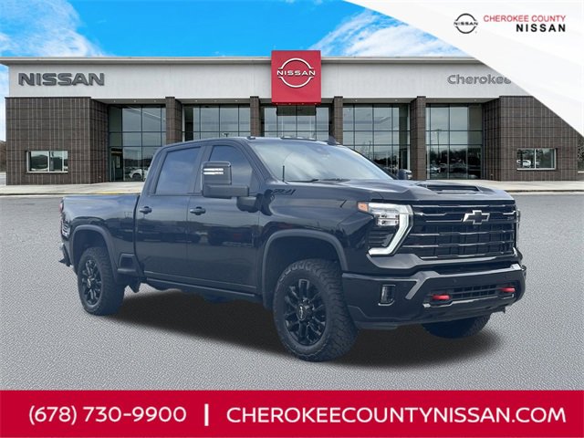 Used 2025 Chevrolet Silverado 2500 LT w/ Trail Boss Package image 1