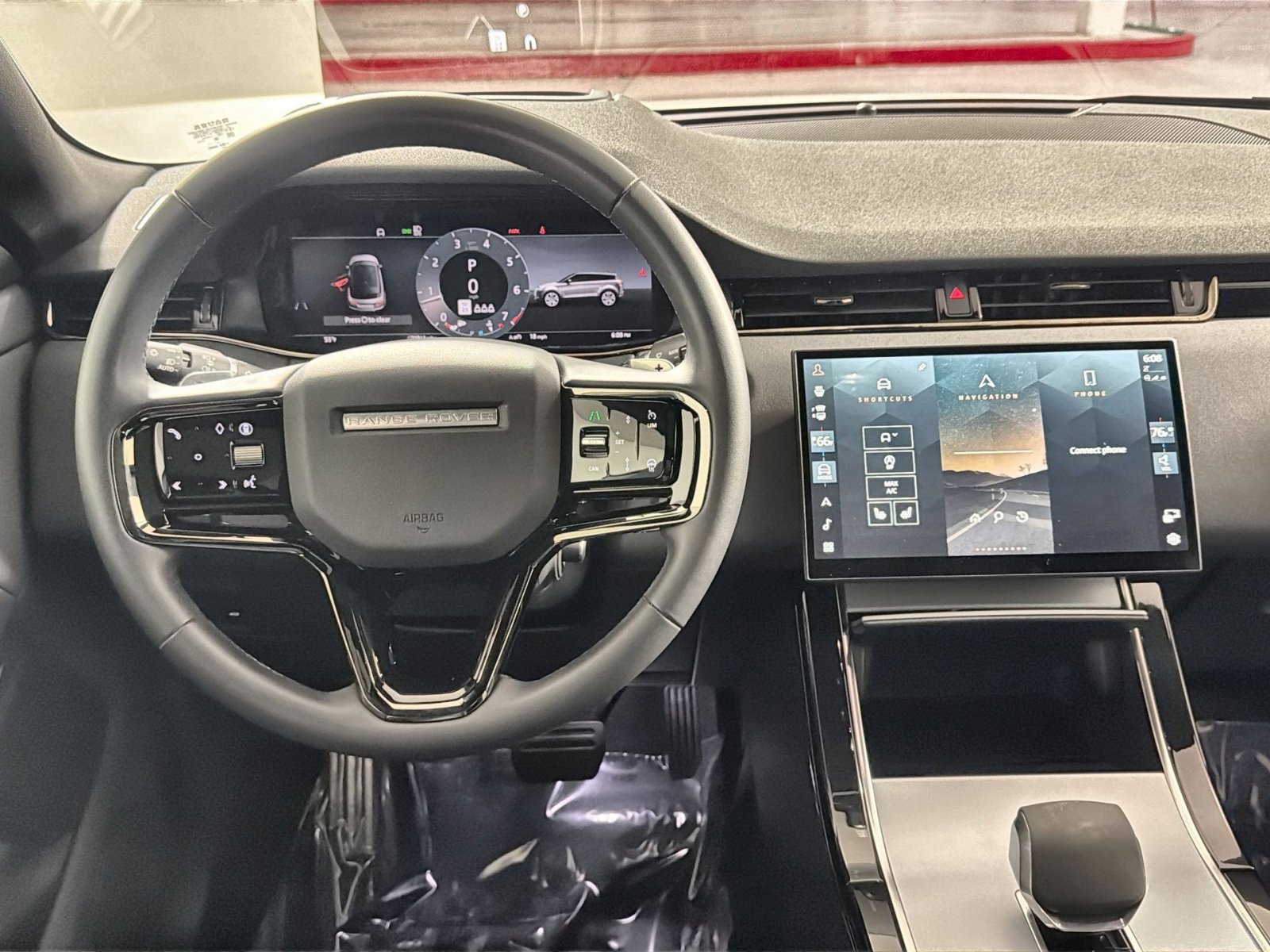 Used 2024 Land Rover Range Rover Evoque S image 16