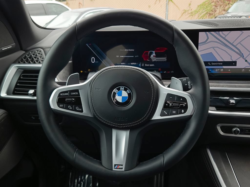 Used 2025 BMW X5 xDrive40i w/ M Sport Package AWD/4WD image 19