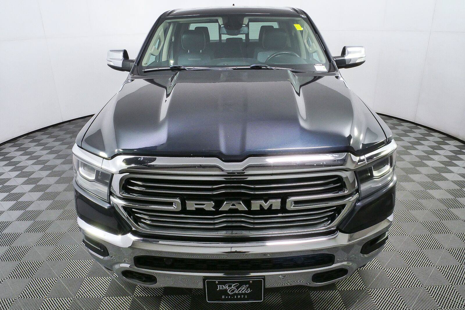 Used 2019 RAM 1500 Laramie RWD image 31