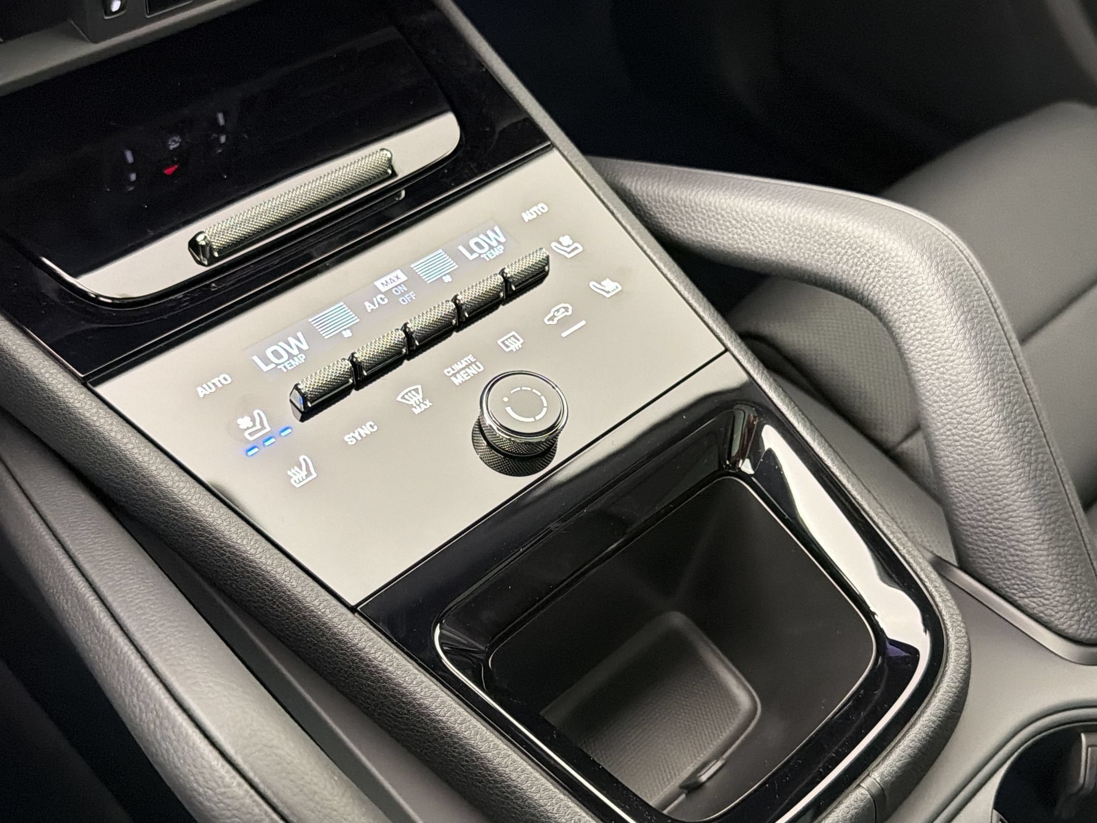 Certified 2026 Porsche Cayenne AWD/4WD image 20