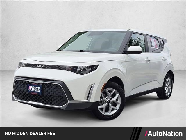 Used 2023 Kia Soul LX w/ Option Group 015
