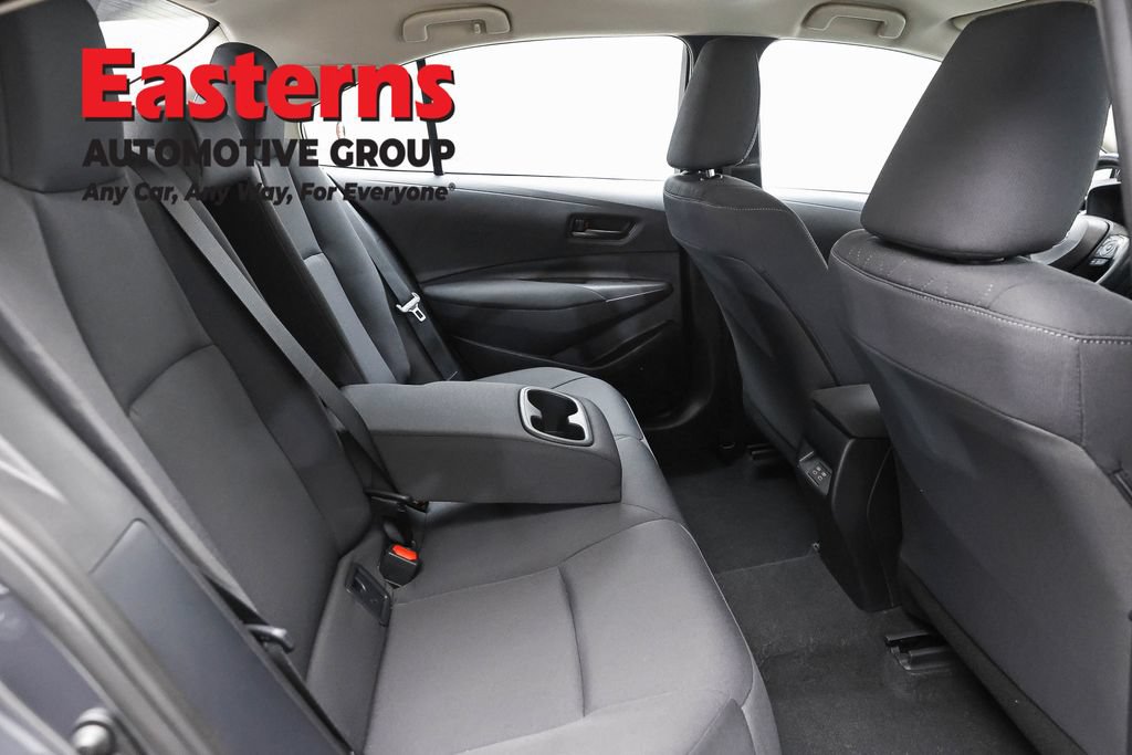 Used 2025 Toyota Corolla LE FWD image 22