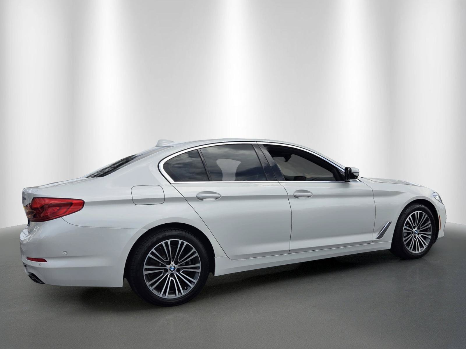 Used 2019 BMW 540i w/ Premium Package RWD image 7