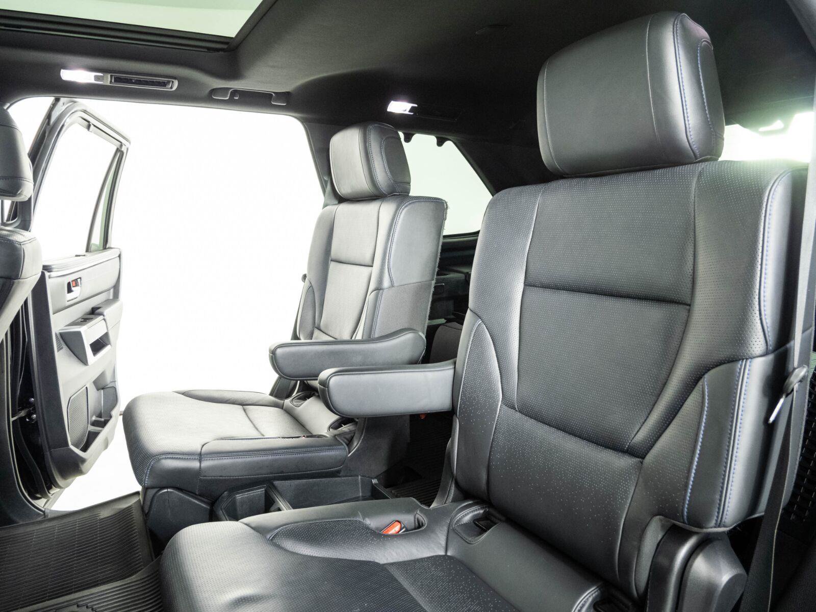 Used 2023 Toyota Sequoia Platinum AWD/4WD image 18