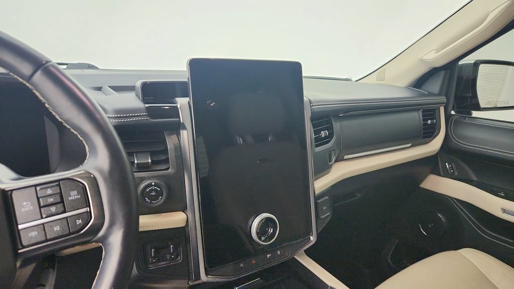 Used 2022 Ford Expedition Max Platinum RWD image 17
