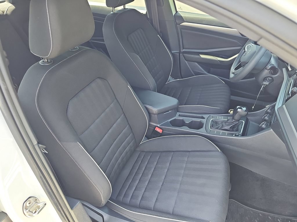 Certified 2023 Volkswagen Jetta Sport FWD image 11