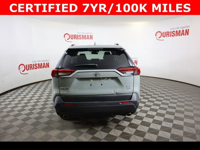 Used 2020 Toyota RAV4 XLE Premium image 12