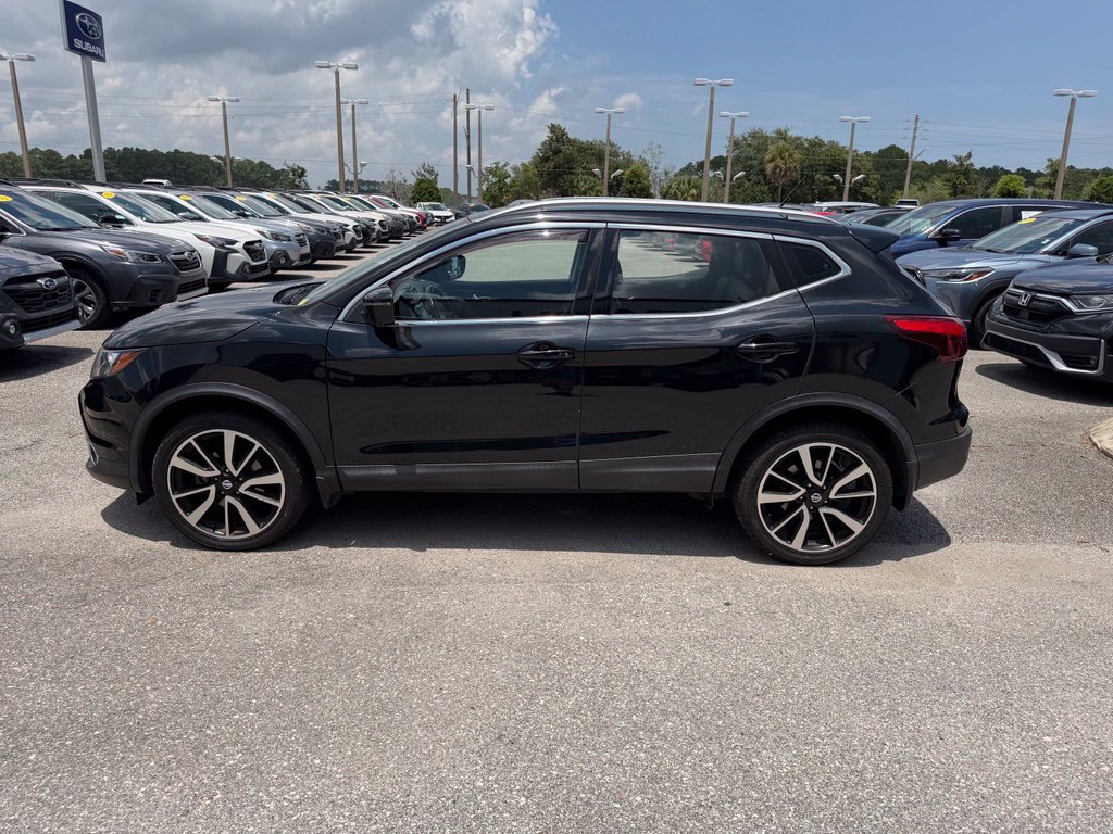 Used 2018 Nissan Rogue Sport SL w/ SL Premium Package FWD image 11