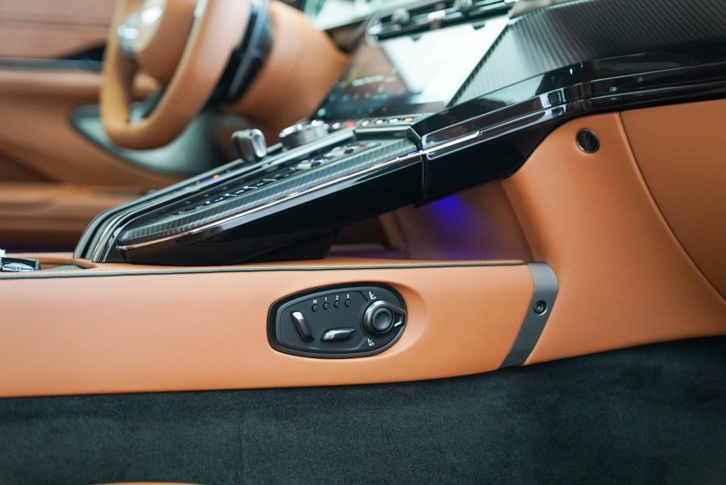 New 2026 Aston Martin V8 Vantage S image 41