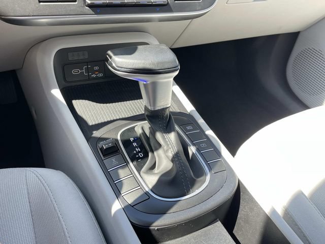 Used 2024 Hyundai Kona SEL AWD/4WD image 30