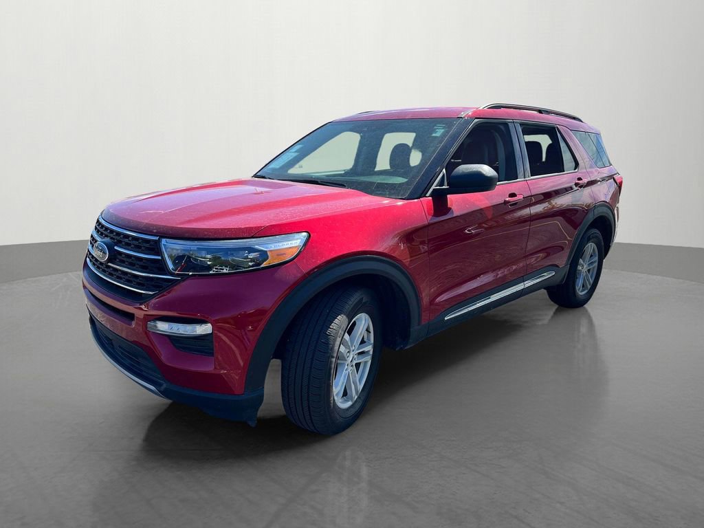 Used 2024 Ford Explorer XLT w/ Equipment Group 202A AWD/4WD image 6