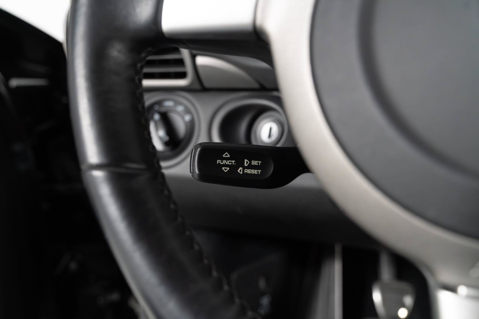 Used 2007 Porsche 911 GT3 RS RWD image 37