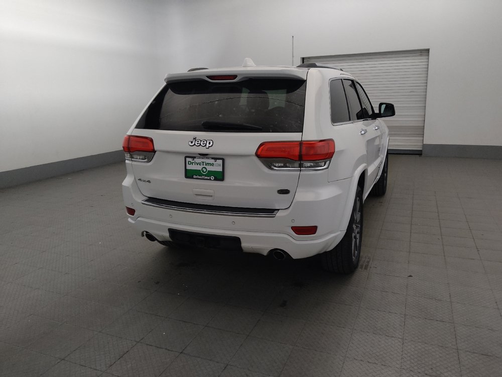 Used 2017 Jeep Grand Cherokee Overland AWD/4WD image 7