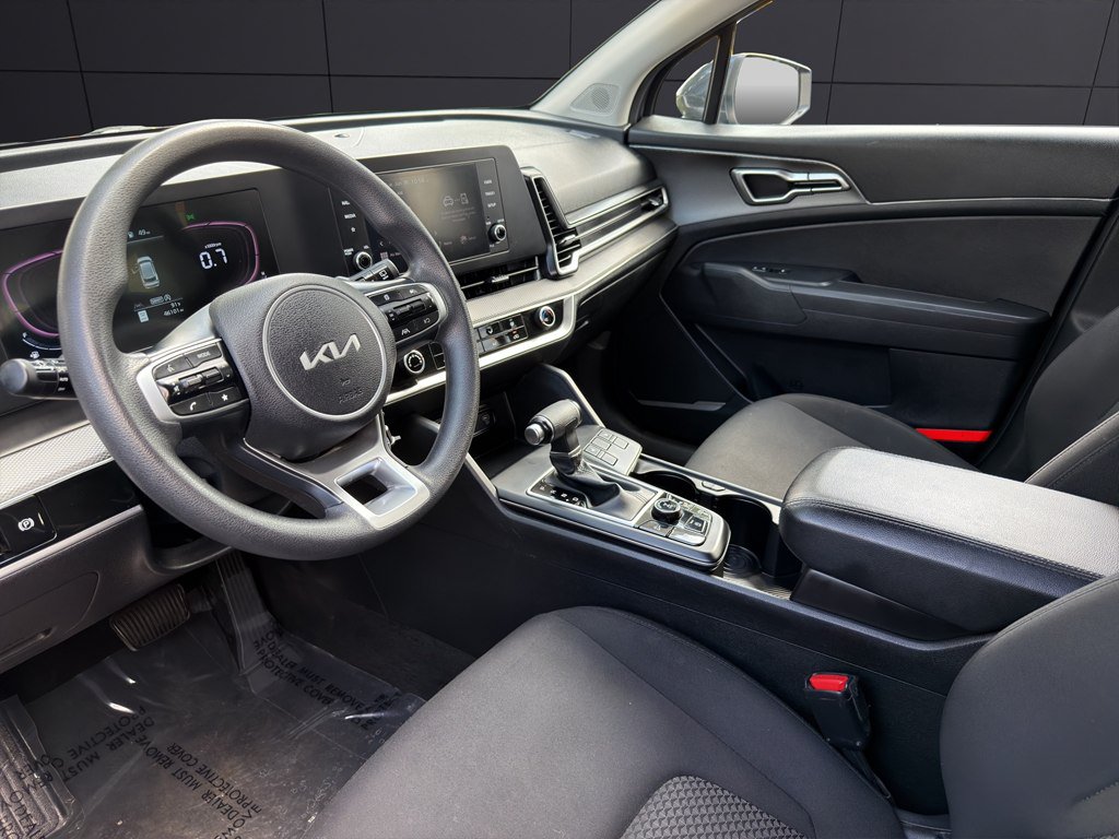 Used 2023 Kia Sportage LX AWD/4WD image 9