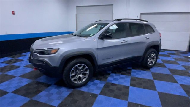 Used 2022 Jeep Cherokee Trailhawk image 4