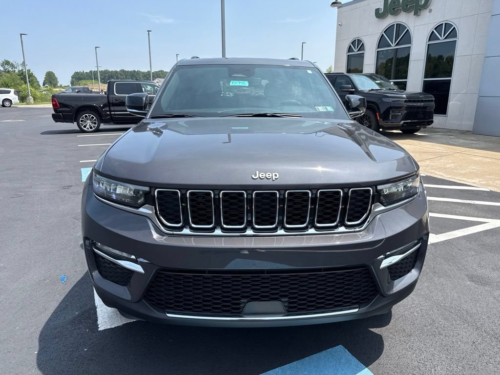 Used 2024 Jeep Grand Cherokee Limited w/ Trailer Tow Package AWD/4WD image 3