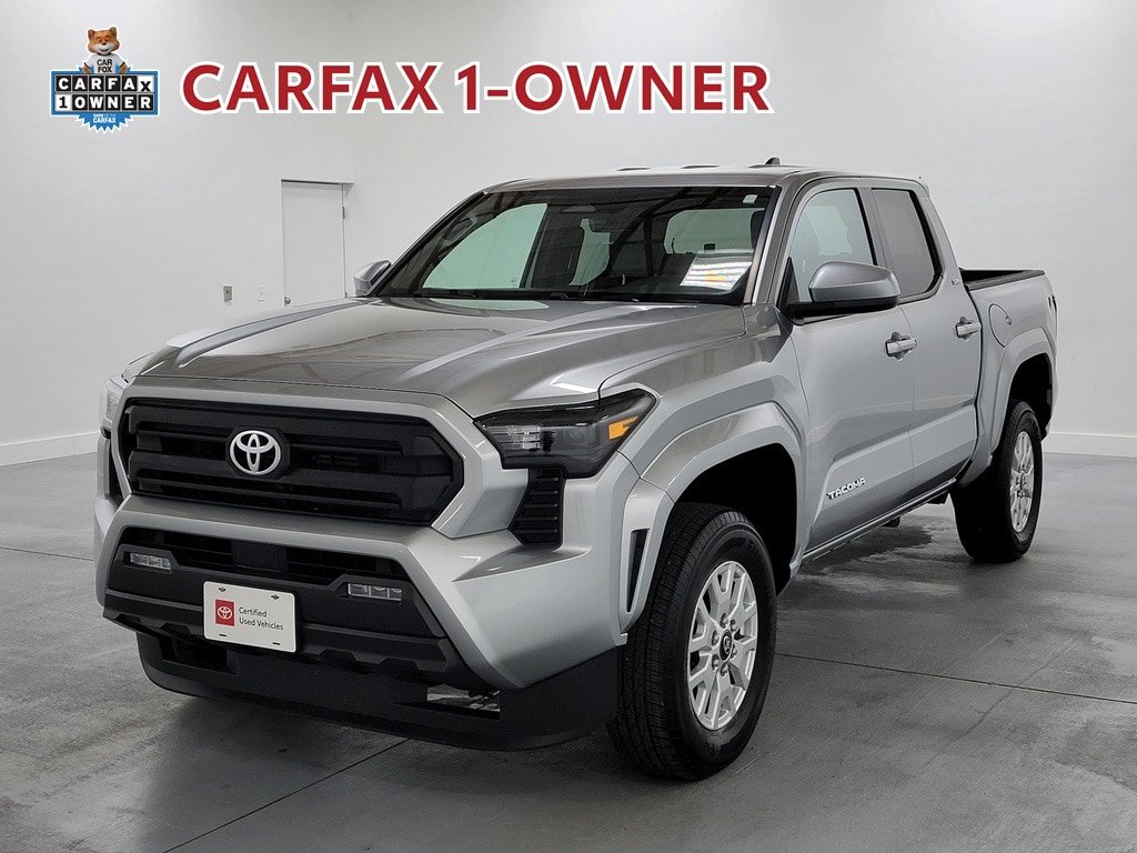 Certified 2024 Toyota Tacoma SR5 AWD/4WD image 4
