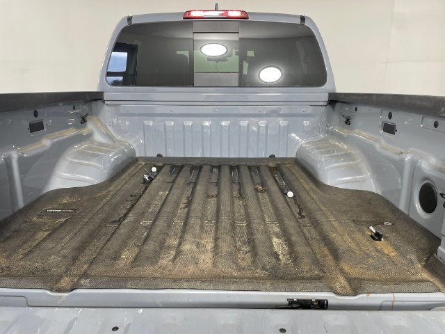 Used 2024 Nissan Frontier PRO-4X w/ Technology Package AWD/4WD image 12