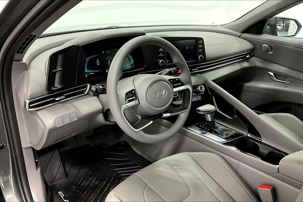 New 2026 Hyundai Elantra Blue FWD image 20