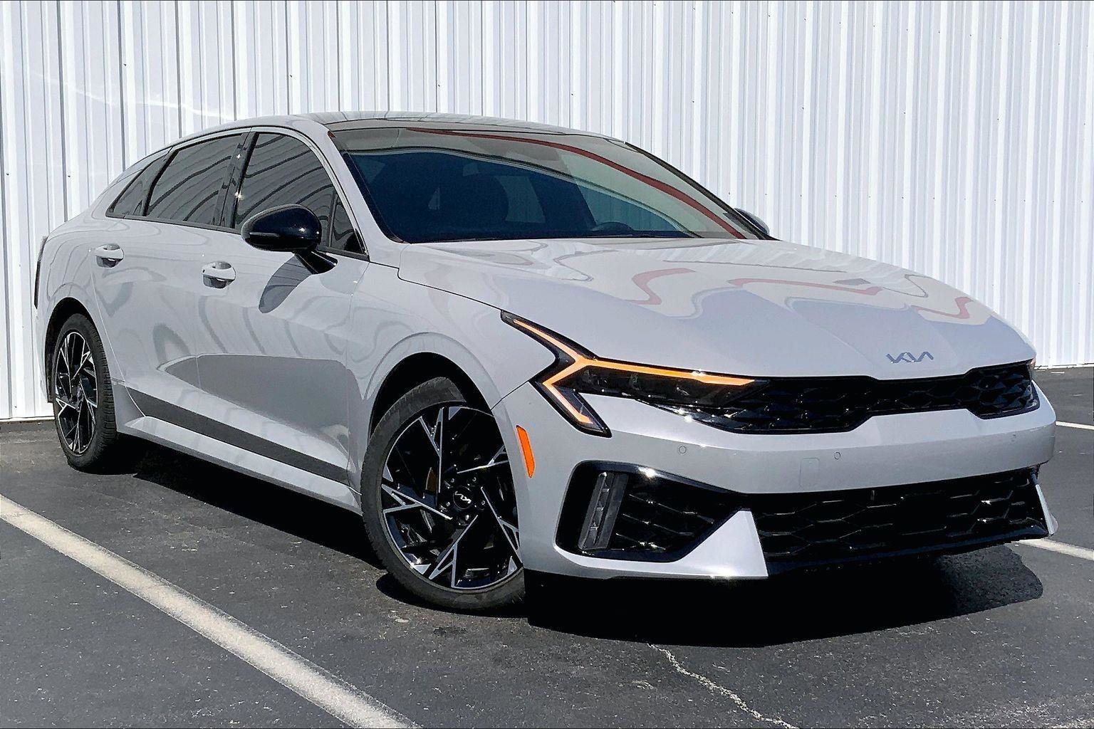 Used 2025 Kia K5 GT-Line w/ GT-Line Premium Package image 2