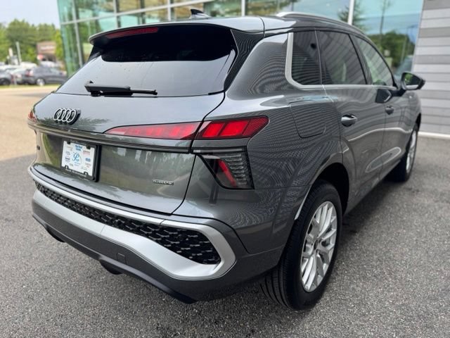 New 2026 Audi Q3 quattro 2.0T AWD/4WD image 5