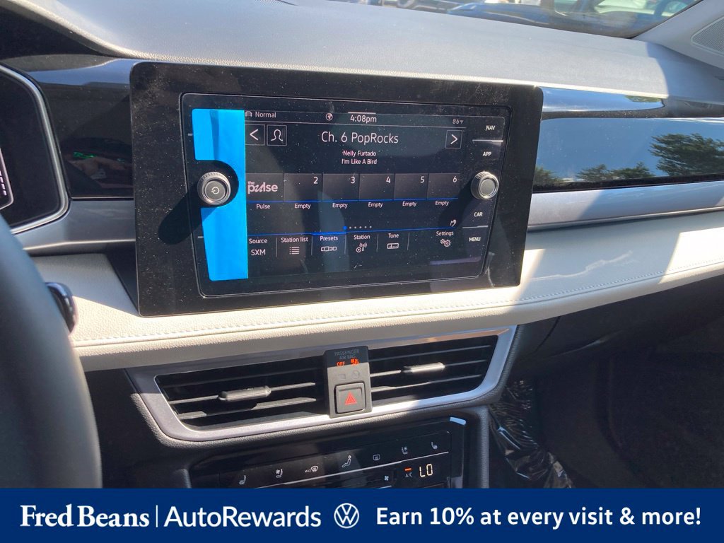 New 2026 Volkswagen Taos SEL AWD/4WD image 18