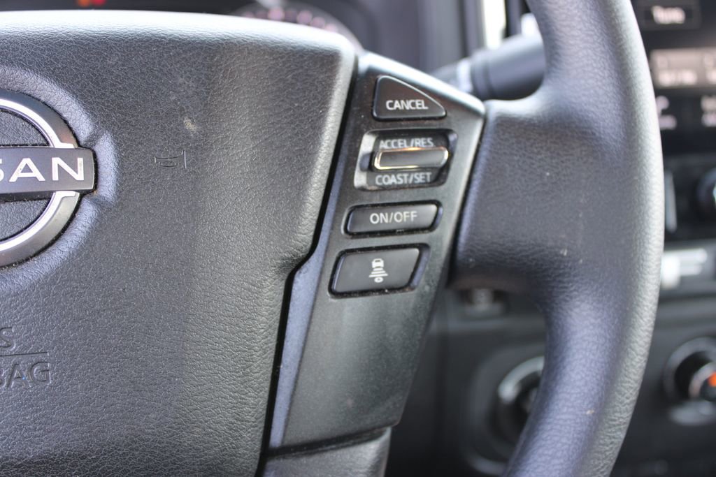 Used 2025 Nissan Frontier SV image 31