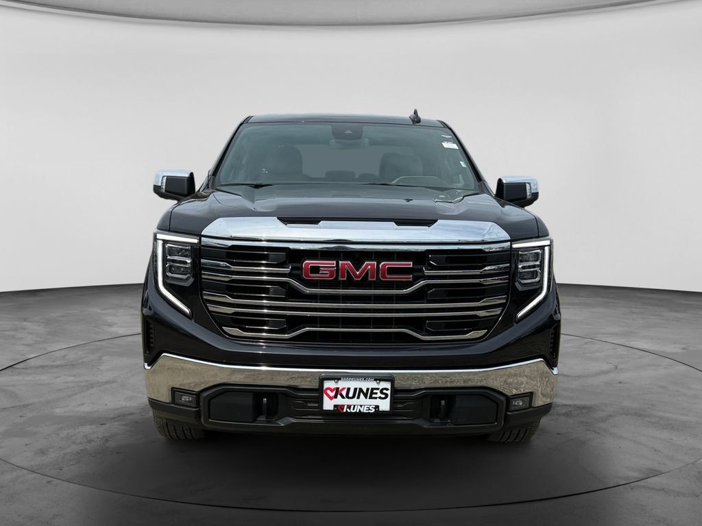 Used 2025 GMC Sierra 1500 SLT AWD/4WD image 4