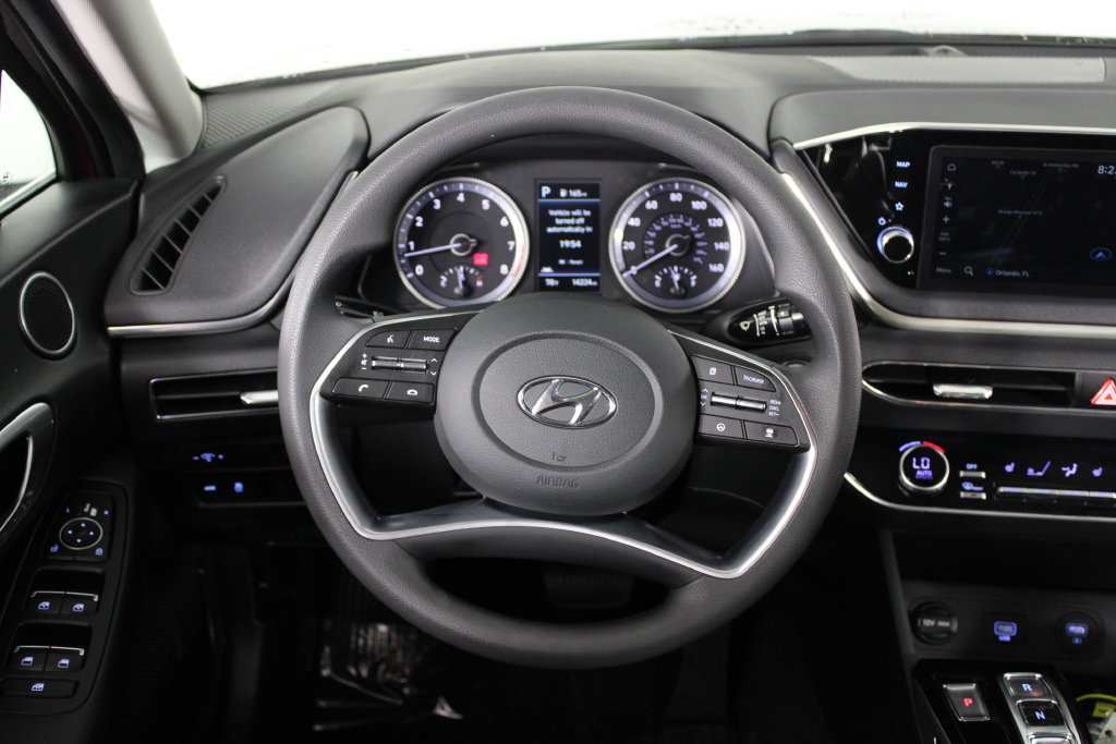 Certified 2023 Hyundai Sonata SEL w/ Cargo Package FWD image 10