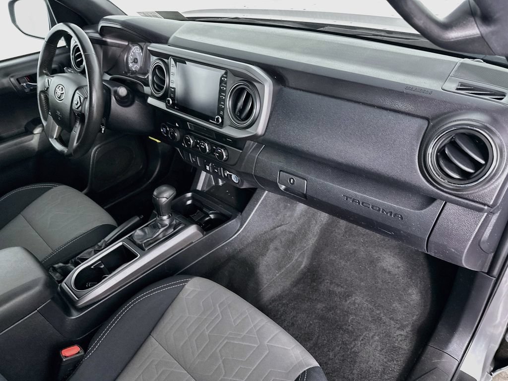 Used 2022 Toyota Tacoma TRD Off-Road AWD/4WD image 29