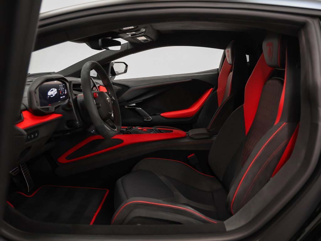 Used 2024 Lamborghini Revuelto image 71