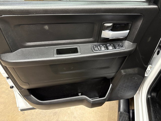 Used 2019 RAM 5500 Tradesman w/ Safety Group AWD/4WD image 29