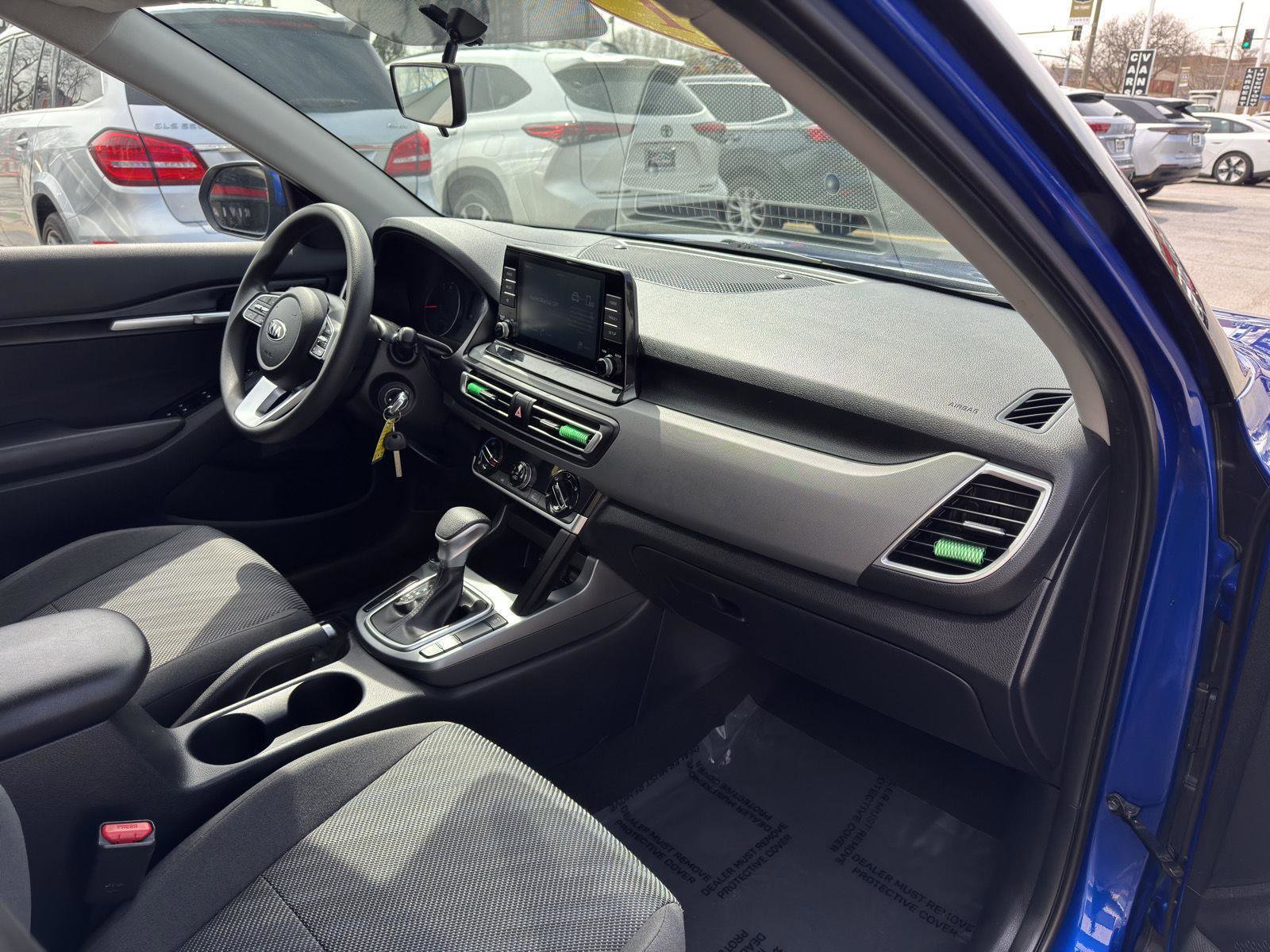 Used 2021 Kia Seltos LX image 40