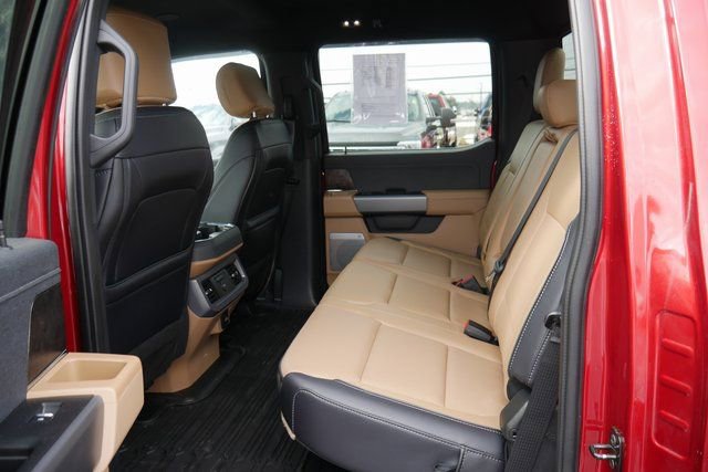 Used 2025 Ford F250 Lariat w/ Lariat Ultimate Package image 26