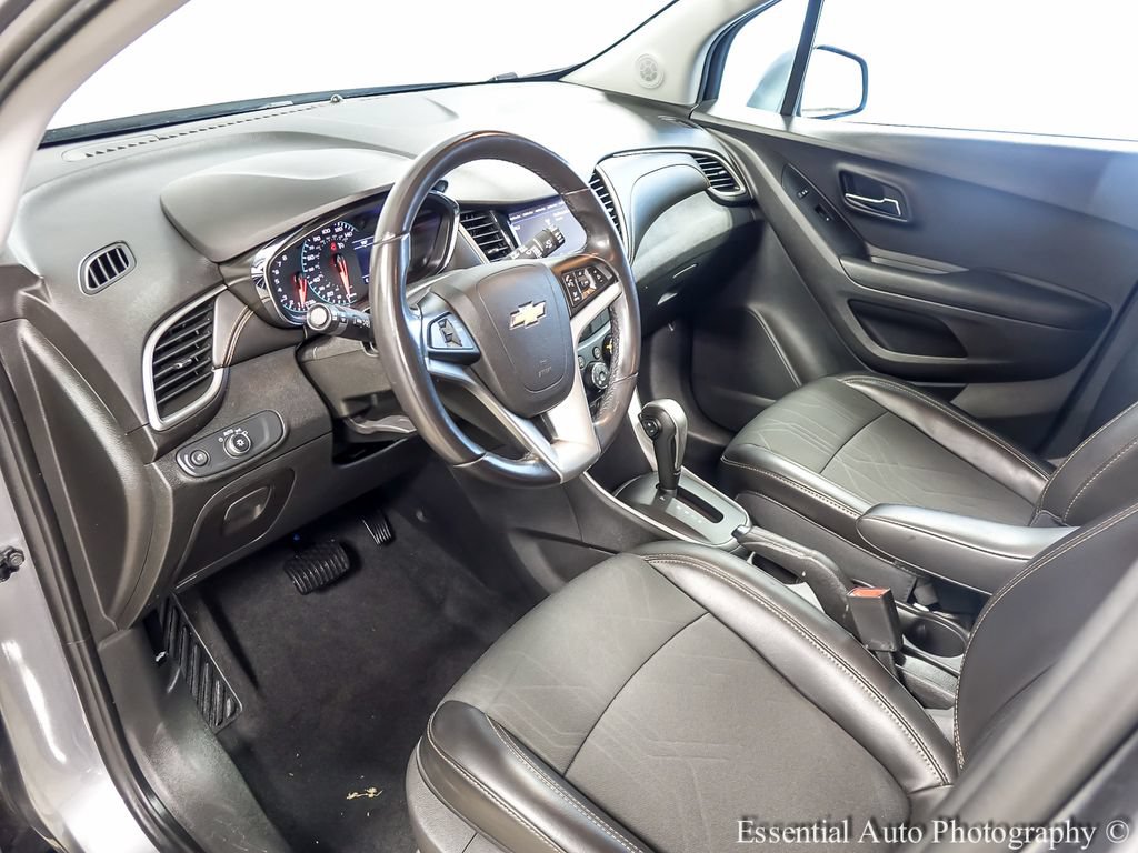 Used 2020 Chevrolet Trax LT w/ Driver Confidence Package FWD image 10